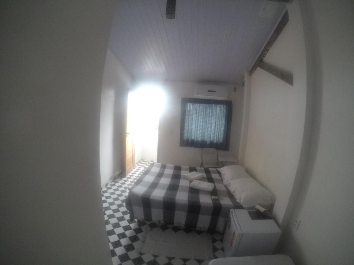 Hostel Porto Galeao Baía Formosa Exteriör bild