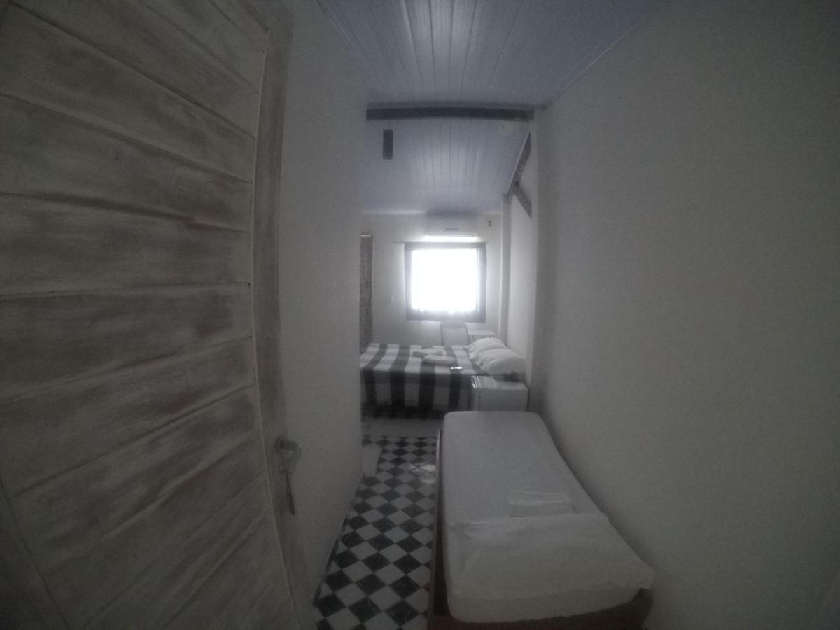 Hostel Porto Galeao Baía Formosa Exteriör bild